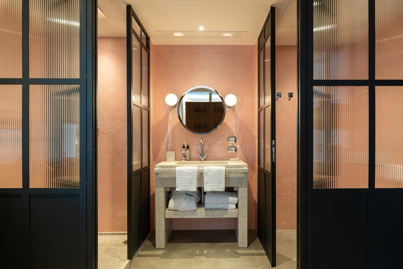 The Box Riccione - Adults Only Hotel Exterior photo